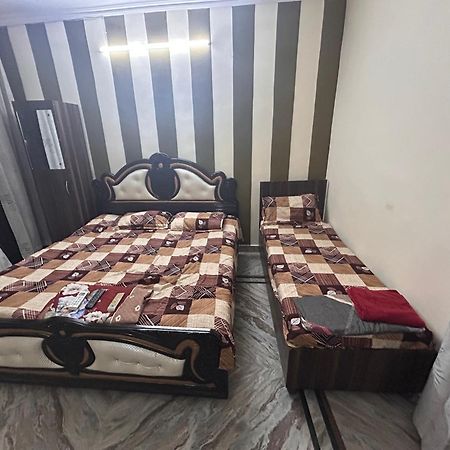 $4 Home Stay Amritsar Buitenkant foto
