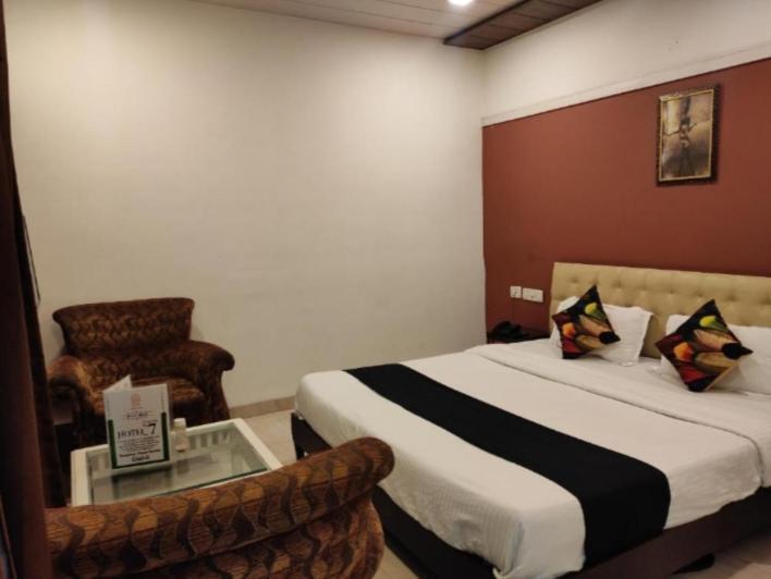 $4 Home Stay Amritsar Buitenkant foto