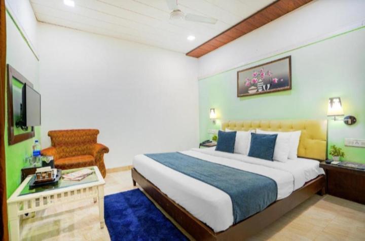 $4 Home Stay Amritsar Buitenkant foto