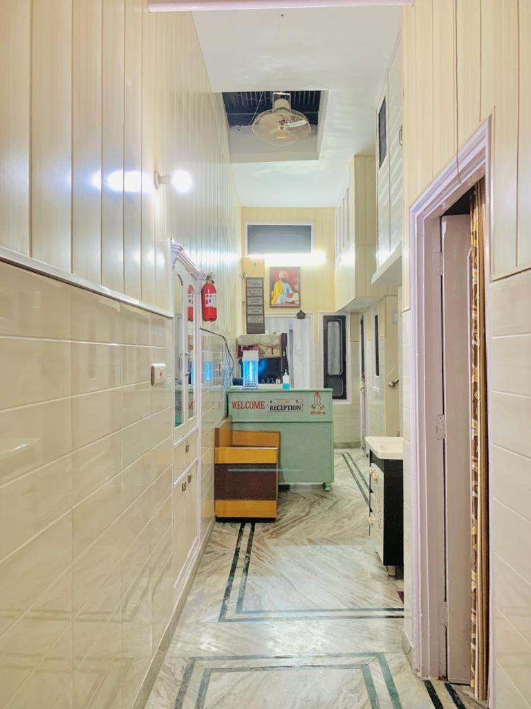 $4 Home Stay Amritsar Buitenkant foto